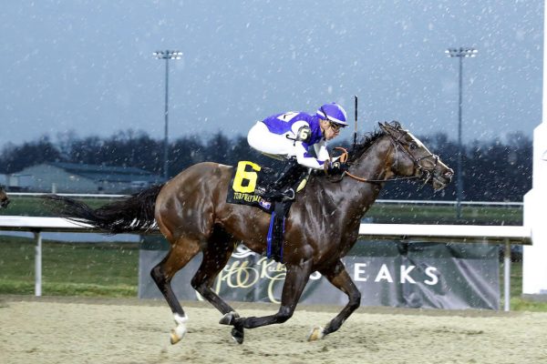 Verbal returns to the Winner's Circle at Turfway Park